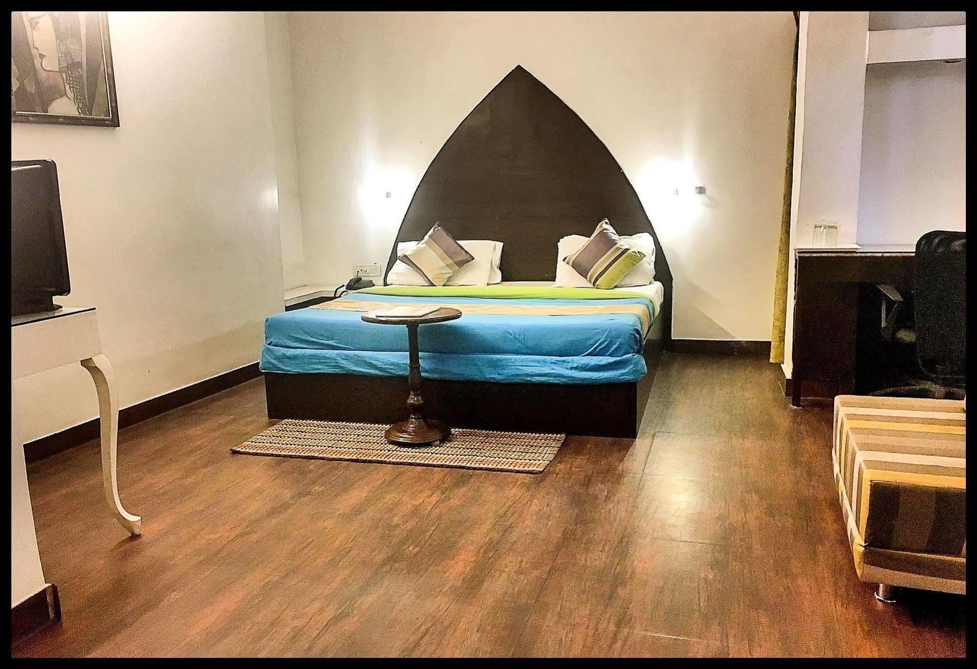 Itsy Hotels Banana Boutique Varanasi Exterior foto
